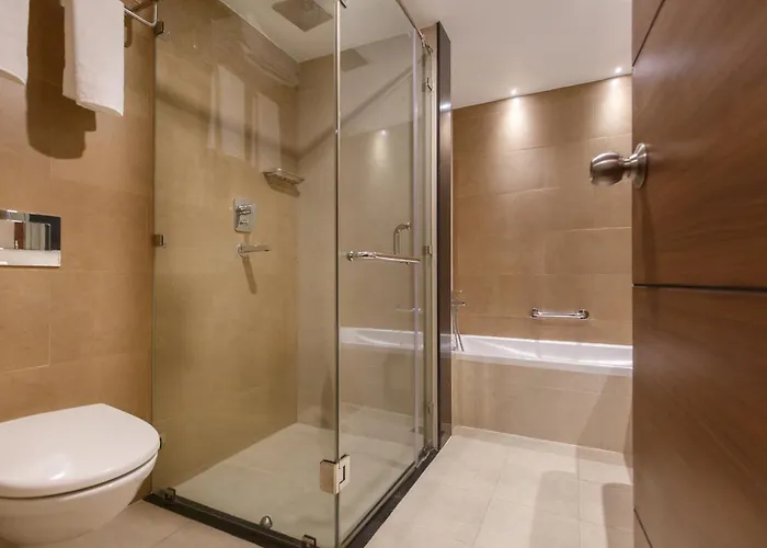 Hotel Thrive, A Tropical Courtyard 4*
