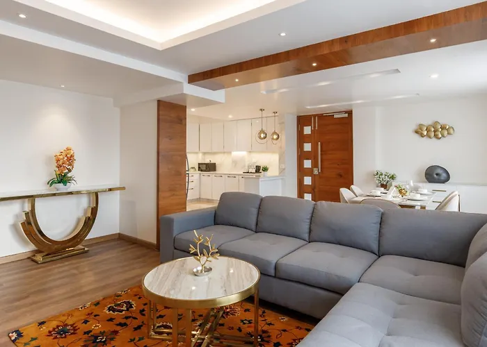 Hotel Thrive, A Tropical Courtyard 4*